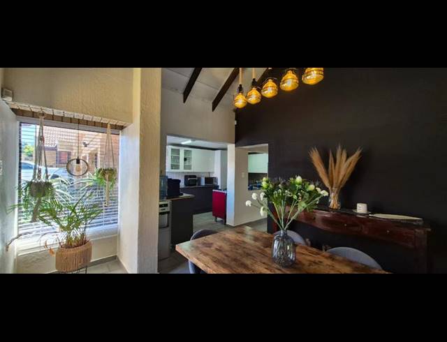 3 BEDROOM HOUSE FOR SALE IN CLUBVIEW